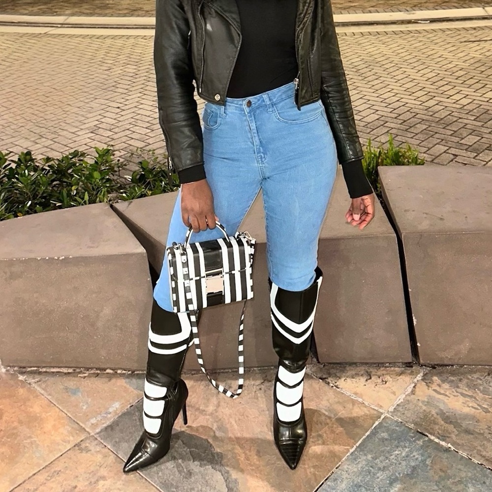 Miss Lola Black & White Boots